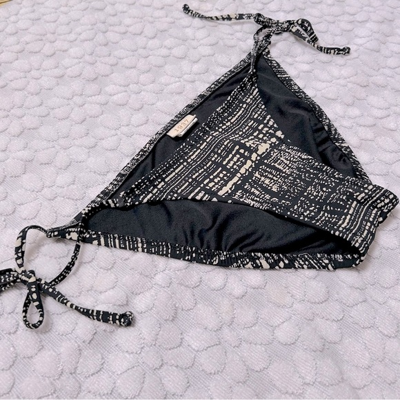 1937 bikini bottoms, side ties, black & white print. Size S. - Picture 3 of 4